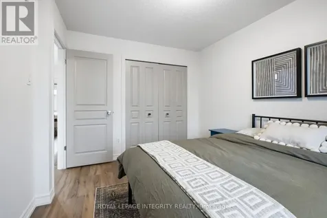246 Cooks Mill Crescent Ottawa ON K1V 2N1
