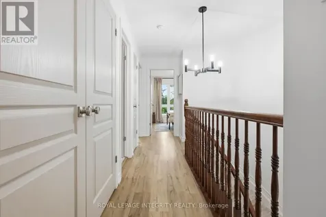 246 Cooks Mill Crescent Ottawa ON K1V 2N1