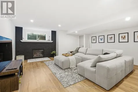 246 Cooks Mill Crescent Ottawa ON K1V 2N1