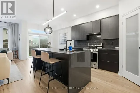 246 Cooks Mill Crescent Ottawa ON K1V 2N1