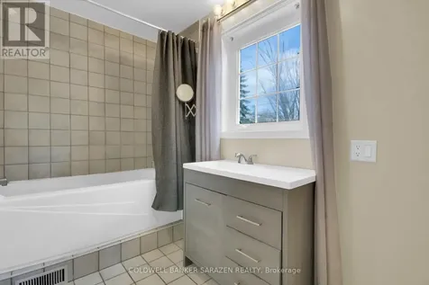 30 Harrold Place Ottawa ON K1Z 7N5