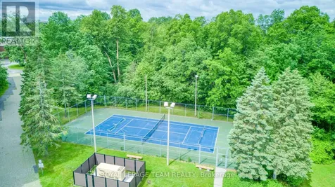 960 Teron Road Ottawa ON K2K 2B6