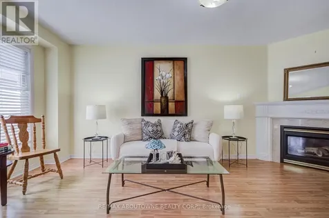 5128 Falconcrest Drive Burlington (uptown) ON L7L 6K4