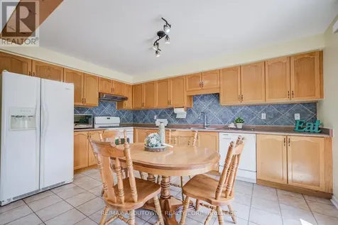 5128 Falconcrest Drive Burlington (uptown) ON L7L 6K4
