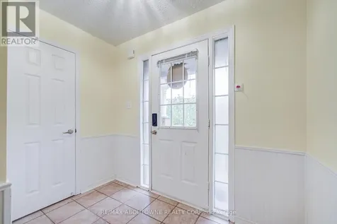 5128 Falconcrest Drive Burlington (uptown) ON L7L 6K4