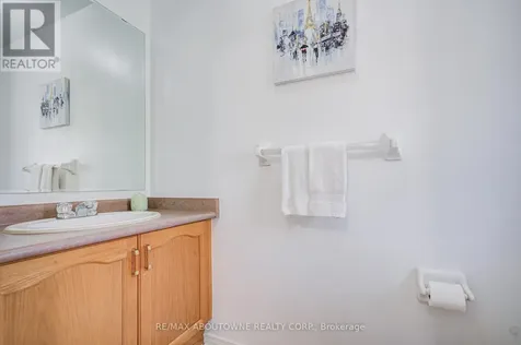 5128 Falconcrest Drive Burlington (uptown) ON L7L 6K4