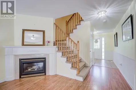 5128 Falconcrest Drive Burlington (uptown) ON L7L 6K4