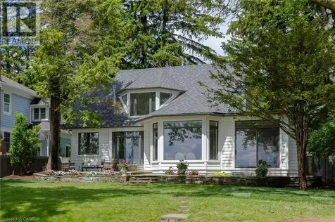 21 Second Street Oakville ON L6J 3T1