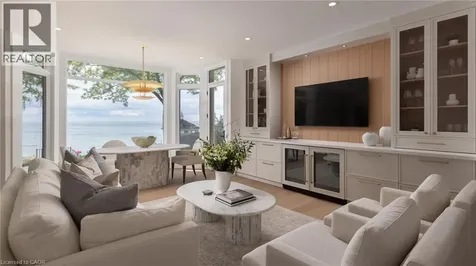 21 Second Street Oakville ON L6J 3T1