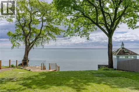 21 Second Street Oakville ON L6J 3T1