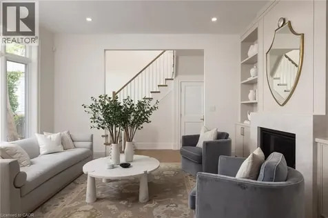 21 Second Street Oakville ON L6J 3T1