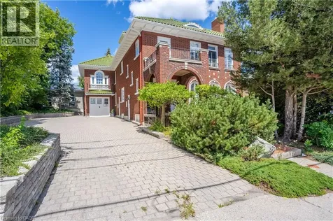 12 Wellington Street North Kitchener ON N2H 5J4