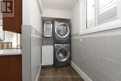 27 Sycamore Place Toronto (the Beaches) ON M4E 1K3