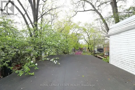 27 Sycamore Place Toronto (the Beaches) ON M4E 1K3