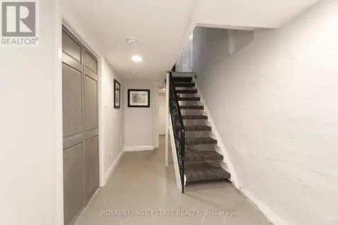 27 Sycamore Place Toronto (the Beaches) ON M4E 1K3