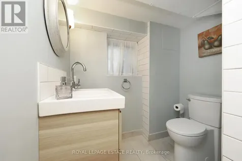 27 Sycamore Place Toronto (the Beaches) ON M4E 1K3