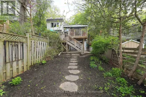 27 Sycamore Place Toronto (the Beaches) ON M4E 1K3