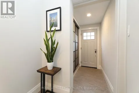 27 Sycamore Place Toronto (the Beaches) ON M4E 1K3