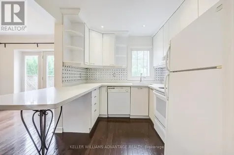 38 Hopedale Avenue Toronto (broadview North) ON M4K 3M7