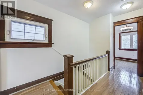 38 Hopedale Avenue Toronto (broadview North) ON M4K 3M7