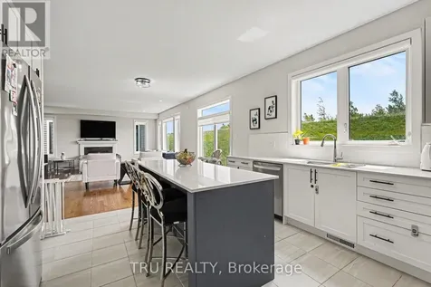 748 Eminence Street Ottawa ON K2J 6X6
