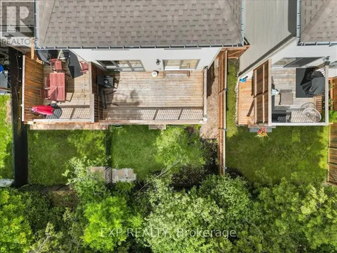 84 Porter Street Ottawa ON K2S 2L8