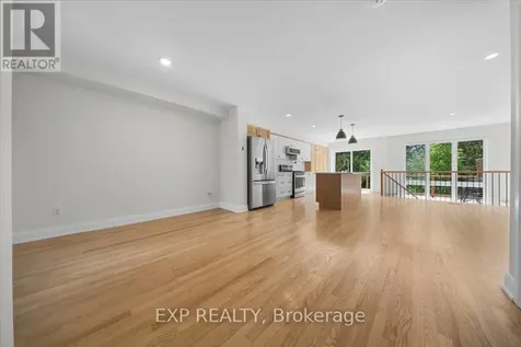 84 Porter Street Ottawa ON K2S 2L8