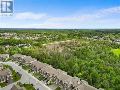 84 Porter Street Ottawa ON K2S 2L8