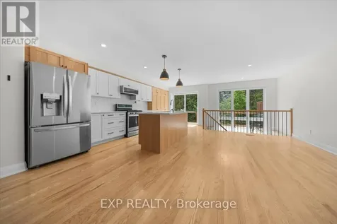 84 Porter Street Ottawa ON K2S 2L8