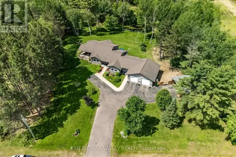 301 Doran Road Petawawa ON K8H 2W8