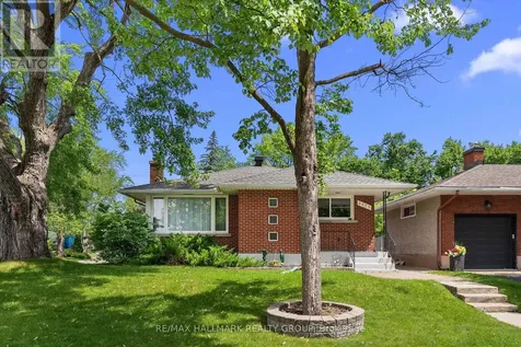 2075 Neepawa Avenue Ottawa ON K2A 3L7