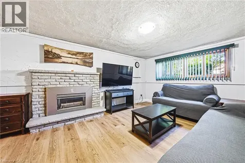 2231 Sandringham Drive Burlington ON L7P 3E6