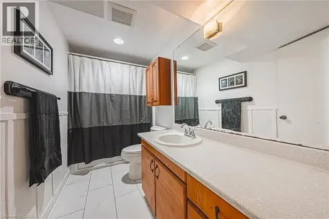 2231 Sandringham Drive Burlington ON L7P 3E6