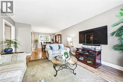 2231 Sandringham Drive Burlington ON L7P 3E6