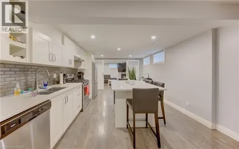 127 Strathcona Crescent Kitchener ON N2B 2W8