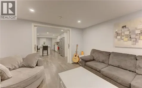 127 Strathcona Crescent Kitchener ON N2B 2W8