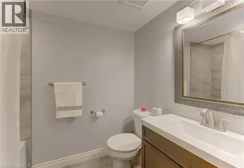 127 Strathcona Crescent Kitchener ON N2B 2W8