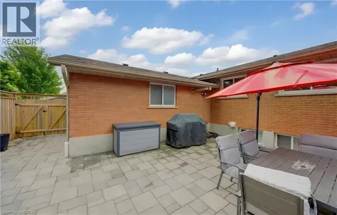 127 Strathcona Crescent Kitchener ON N2B 2W8