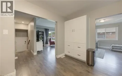 127 Strathcona Crescent Kitchener ON N2B 2W8