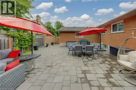 127 Strathcona Crescent Kitchener ON N2B 2W8
