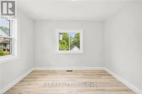131 St George Street Kitchener ON N2G 2T2