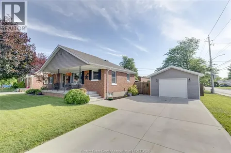 2790 Randolph Avenue Windsor ON N9E 3C9