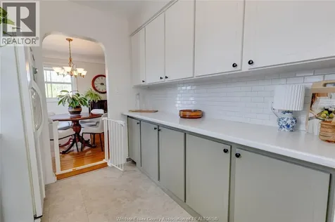 2790 Randolph Avenue Windsor ON N9E 3C9