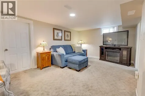 2790 Randolph Avenue Windsor ON N9E 3C9