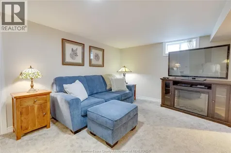 2790 Randolph Avenue Windsor ON N9E 3C9