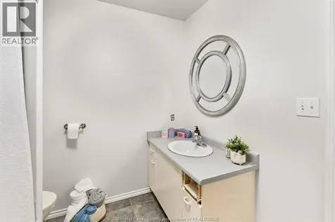 85 Satinwood Crescent Leamington ON N8H 4P1