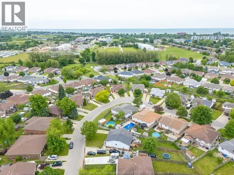 85 Satinwood Crescent Leamington ON N8H 4P1