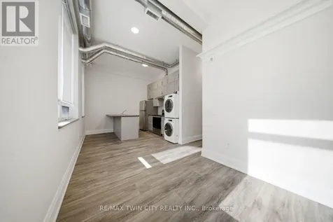 11 Queen Street Brantford ON N3T 3B2