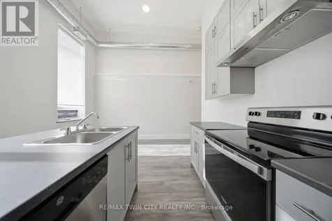 11 Queen Street Brantford ON N3T 3B2
