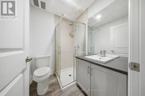 11 Queen Street Brantford ON N3T 3B2